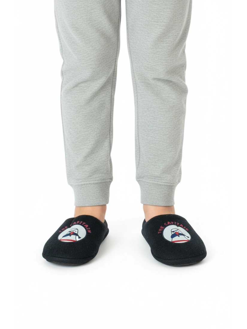 Slippers 29/30 size