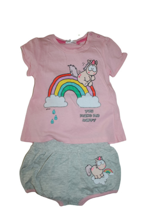 T-shirt with shorts