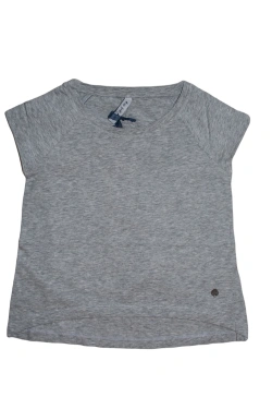 T-shirt with accessories