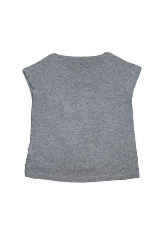 T-shirt with accessories