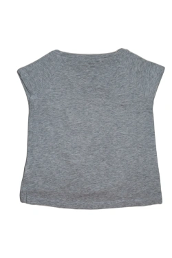 T-shirt with accessories