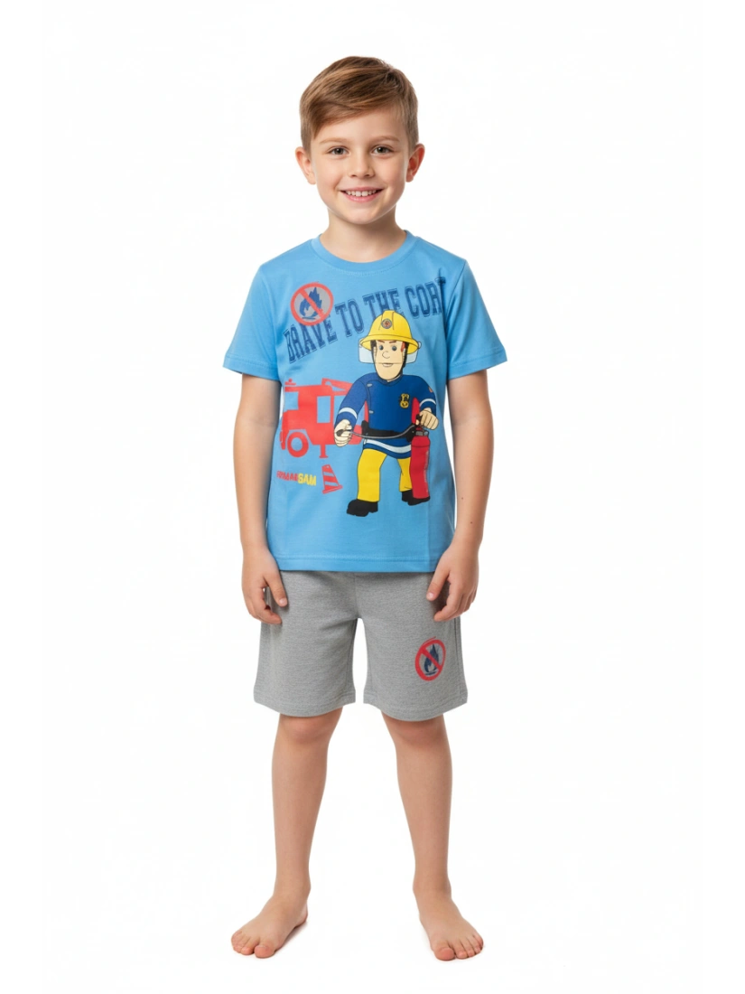 T-shirt with shorts