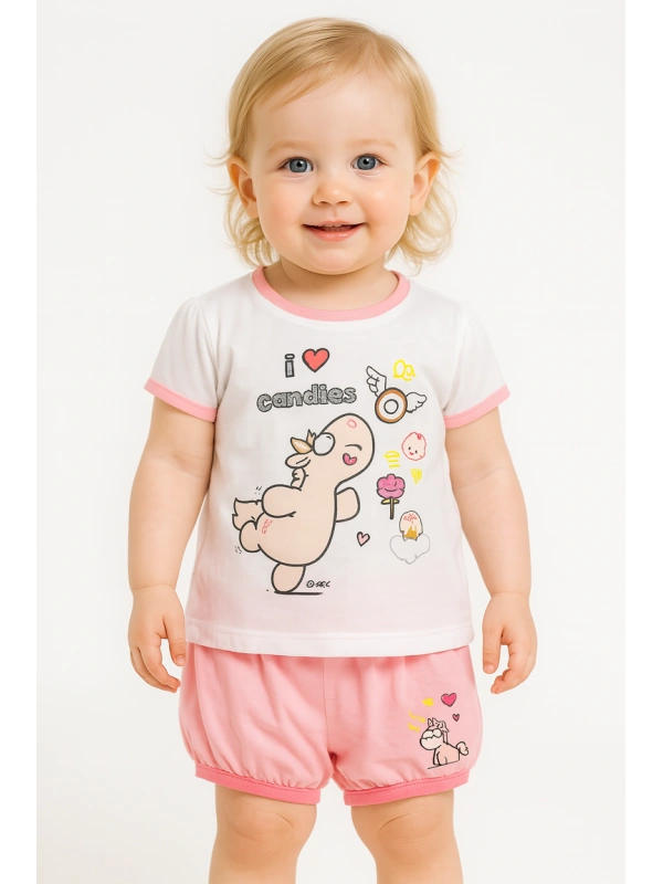 T-shirt with shorts