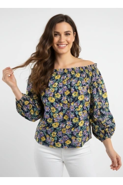 Long-sleeved top