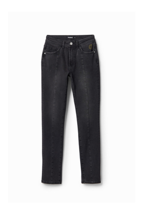 Slim fit jeans