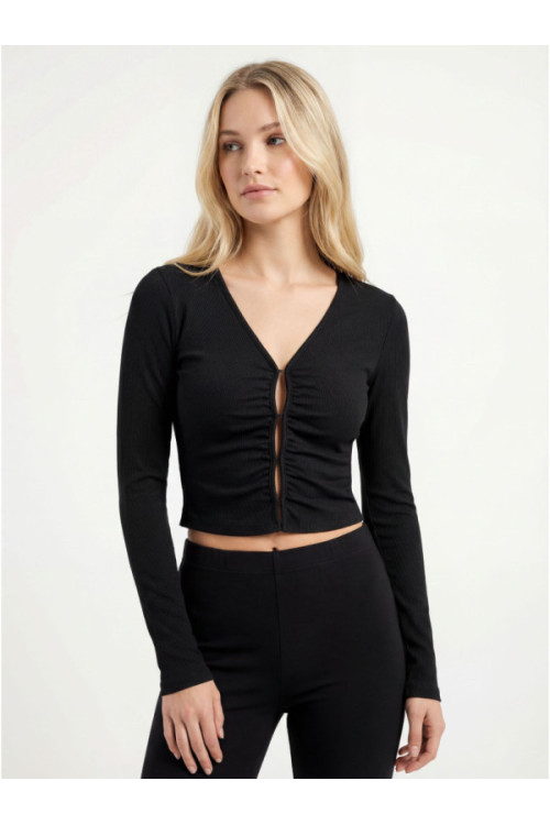 Long-sleeved top