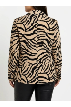 VMKOURTNEY Blazer